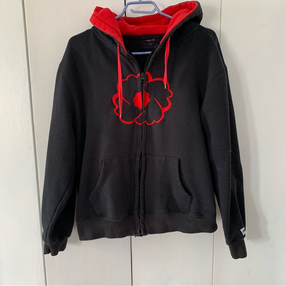 Black and Red Zip-Up Hoodie with Hood and Graphic Design